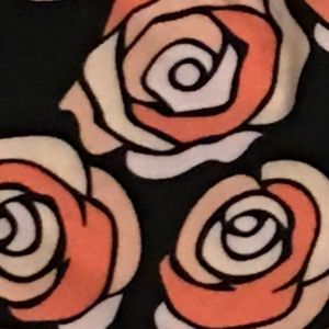 Charlie's Project Pants - Belle Roses Leggings Charlie's Project Pants - Belle Roses Leggings